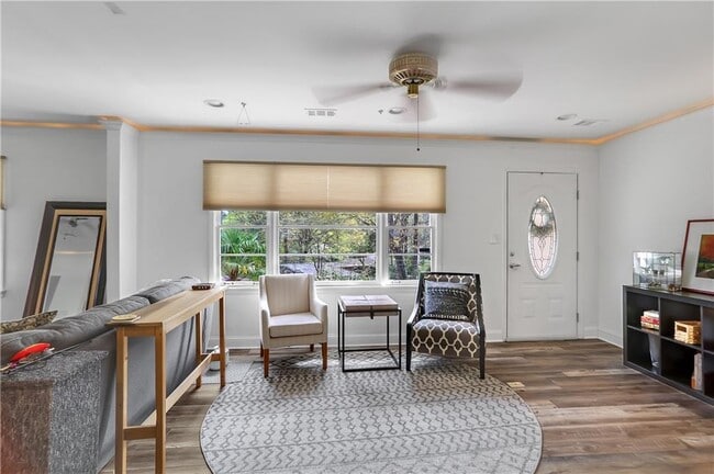 Photo - 1984 Mcjenkin Dr NE