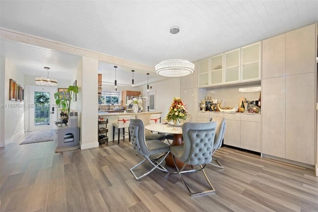 Photo - 1935 Keystone Blvd