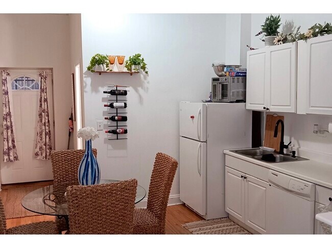 Photo - 918 Green Bay Rd Unit G