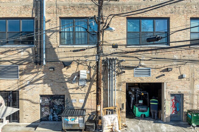 Photo - 2764-2778 Milwaukee