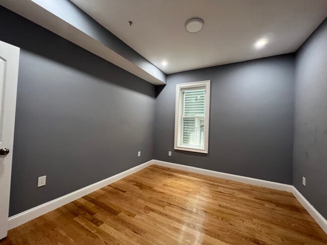 Photo - 341 Cambridge St Unit 3