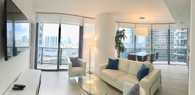 Open floor plan with panoramic views - 55 SW 9th St Condo