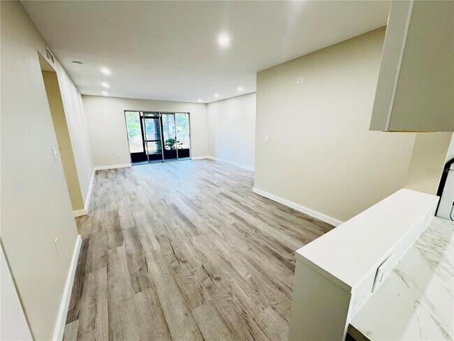 Photo - 2752 Hidden Lake Blvd Unidad A