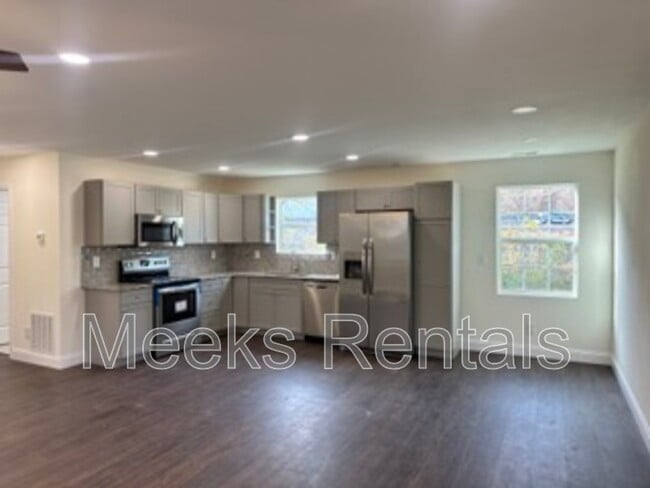 Photo - 310 68th St SE Unit A