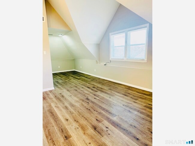 Photo - 438 S Main St