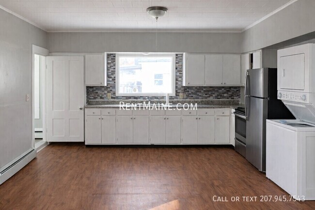 Photo - 254 Elm St Unit 3