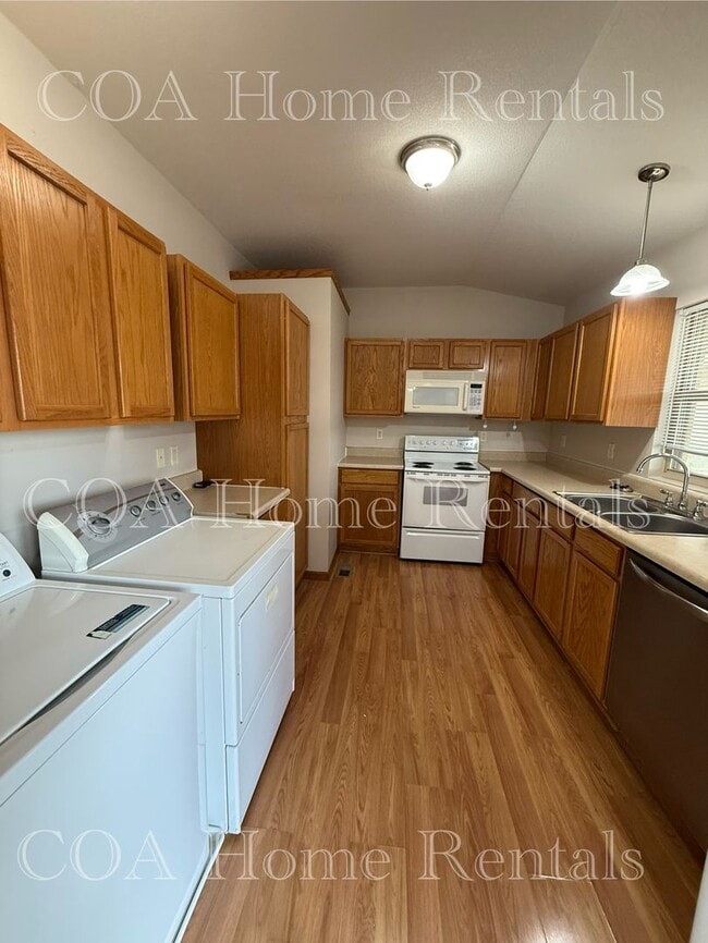 Photo - Great West Side Neighborhood