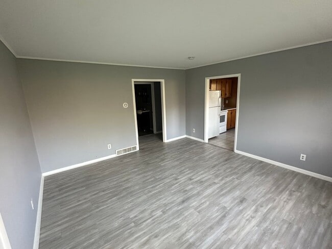 Photo - 13-15 Risco Unidad First Floor