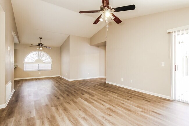 Photo - 7522 W Kerry Ln