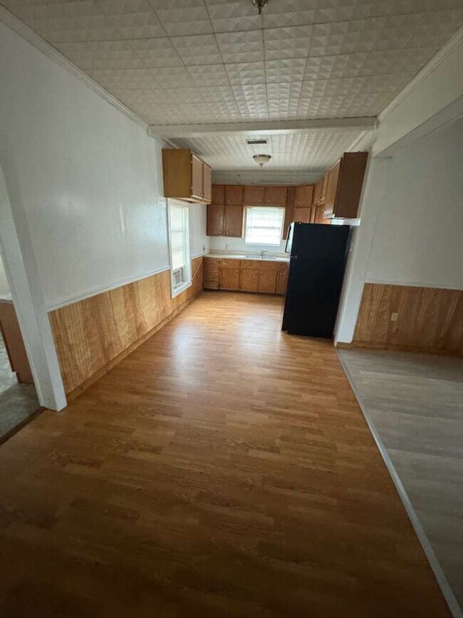 Photo - 510 W Bilbo Ave