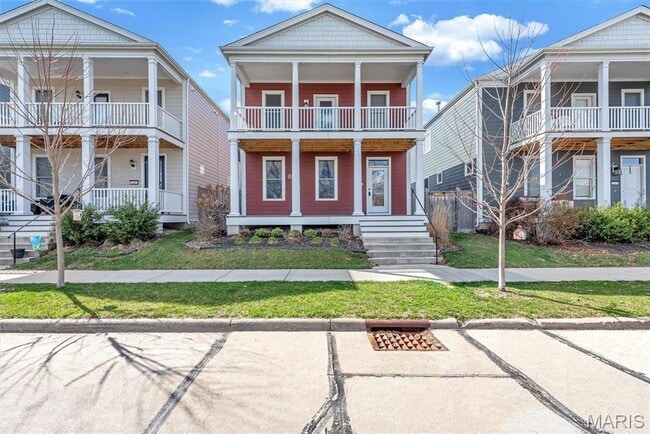 Building Photo - 5044 Arpent St