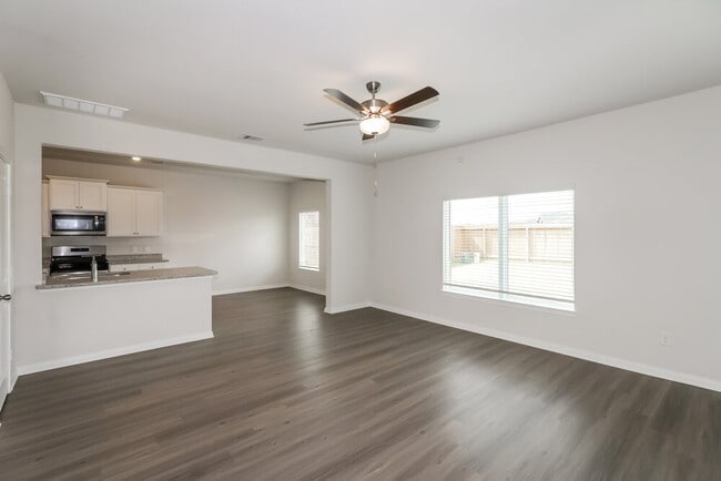 Photo - 428 Beechwood Hacienda Dr
