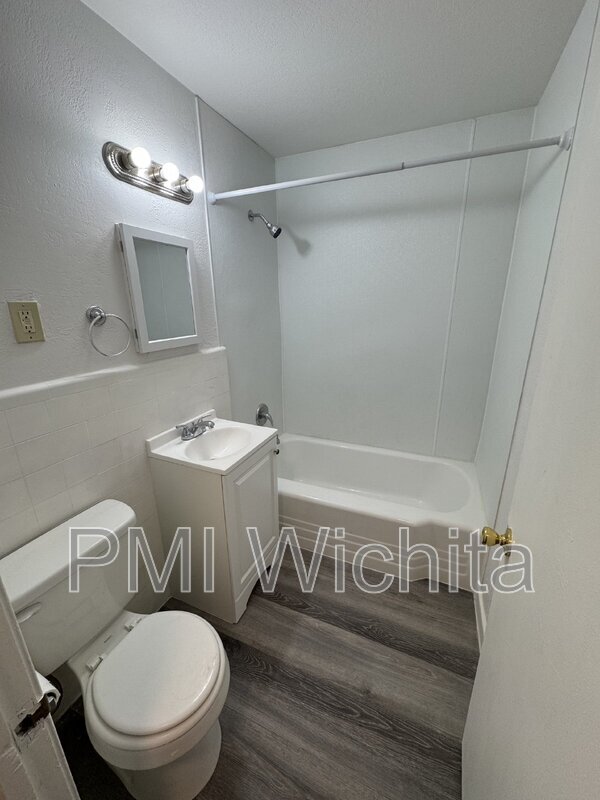 Photo - 2329 S Belmont St