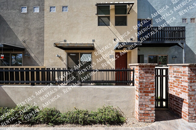 Photo - 1406 W Main St