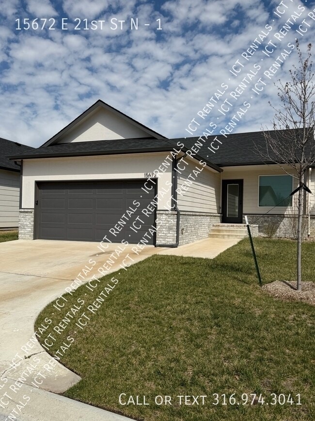 Building Photo - 15672 E 21st St N