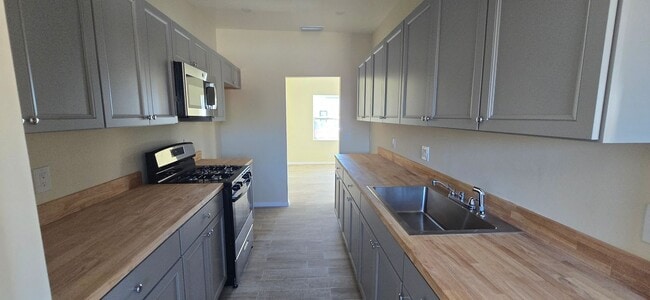 Photo - 13358 Verbena St