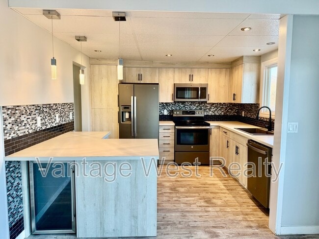 Building Photo - 3717 Webber Rd