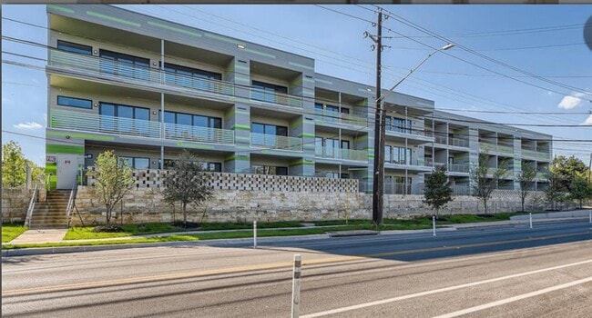 Photo - 4004 Banister Ln Unit 106