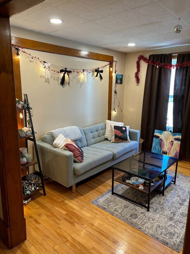 Photo - 1115 13th Ave SE