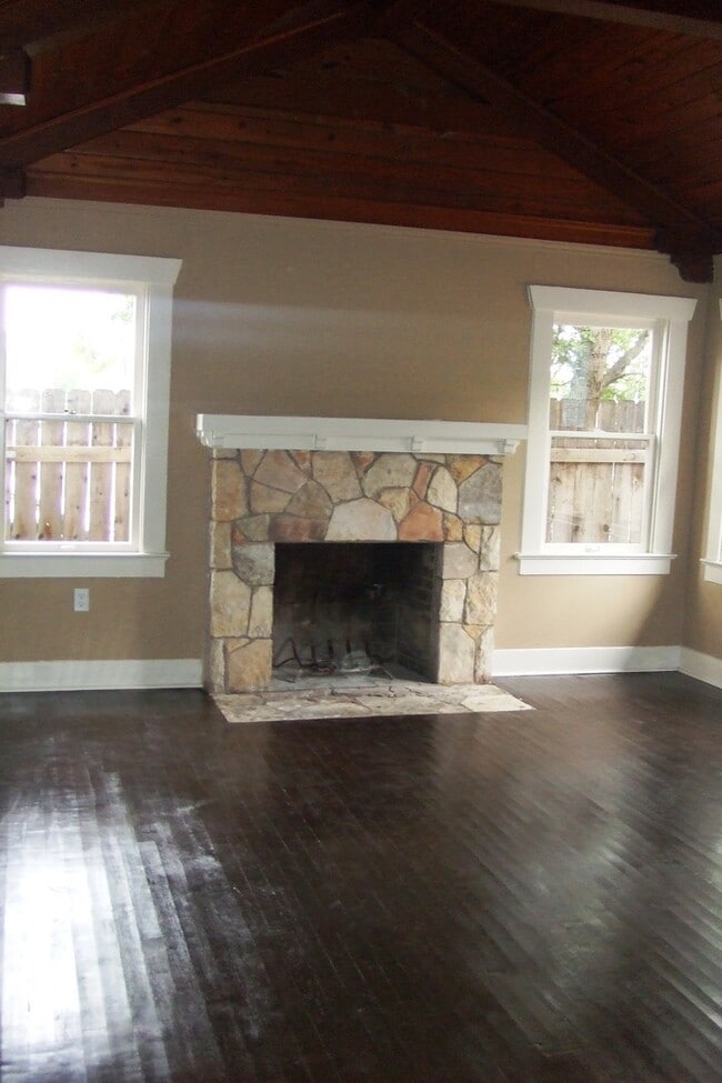 Photo - 700 E 45th St Unit 700