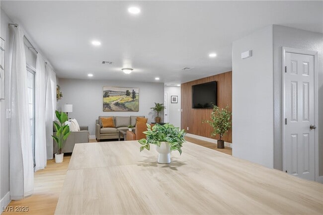 Photo - 6990 W Richmar Ave