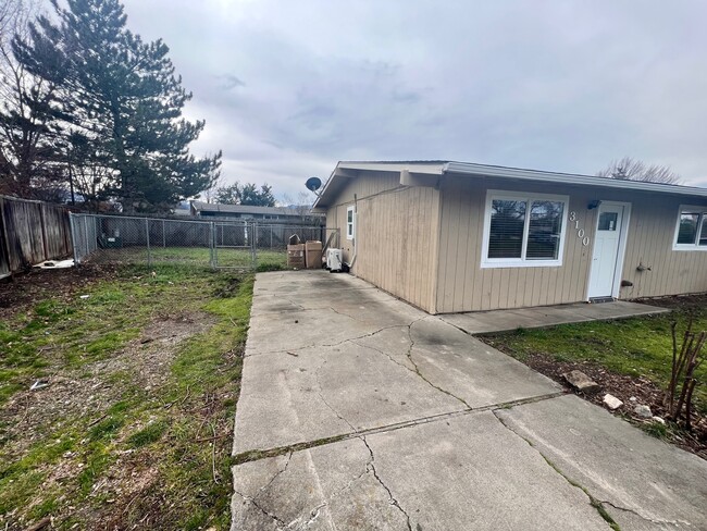 Photo - 1001 Olympic Ave