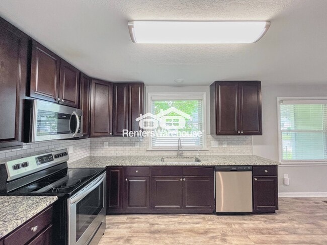 Photo - 3508 Creig St