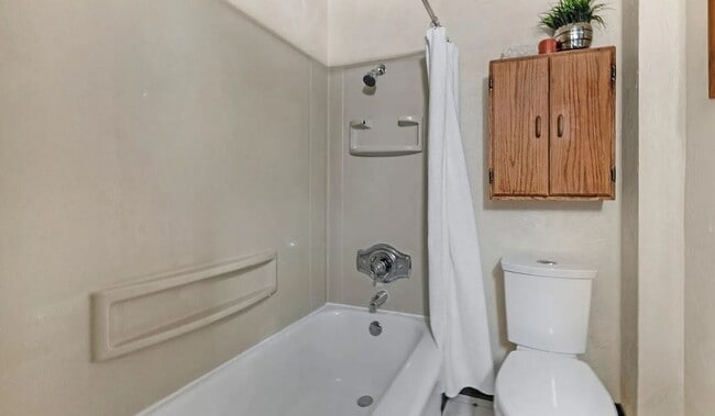 Building Photo - 13743 36th Ave NE Rental