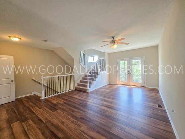 Photo - West Des Moines Townhome with Garden Space, Flex Room & Waukee Schools
