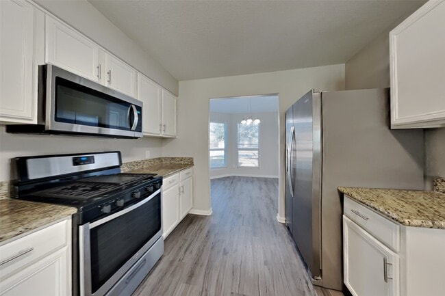 Photo - 16839 Blackberry Lily Ln