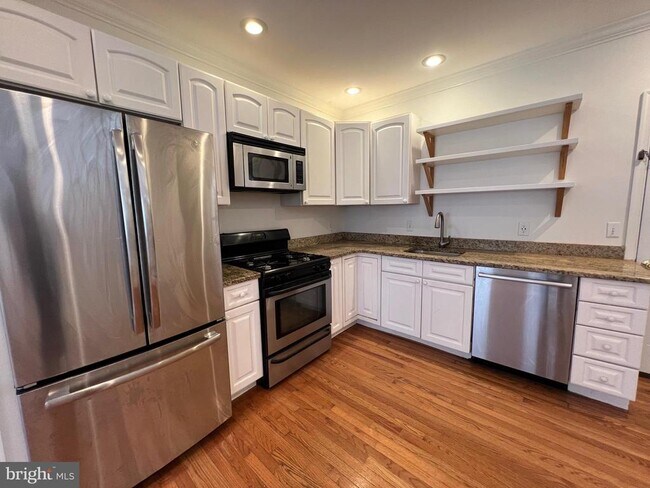 Photo - 1007 S Chadwick St