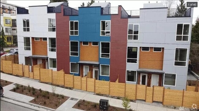Building Photo - 1406 N 95th St Rental