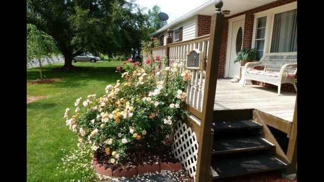 Building Photo - 12 Brookside Ave E Unit 2