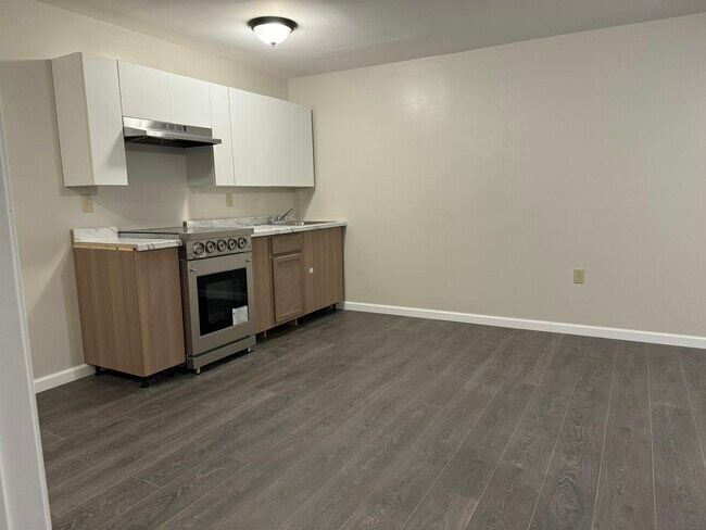 Photo - 355 S Main St Unit A8