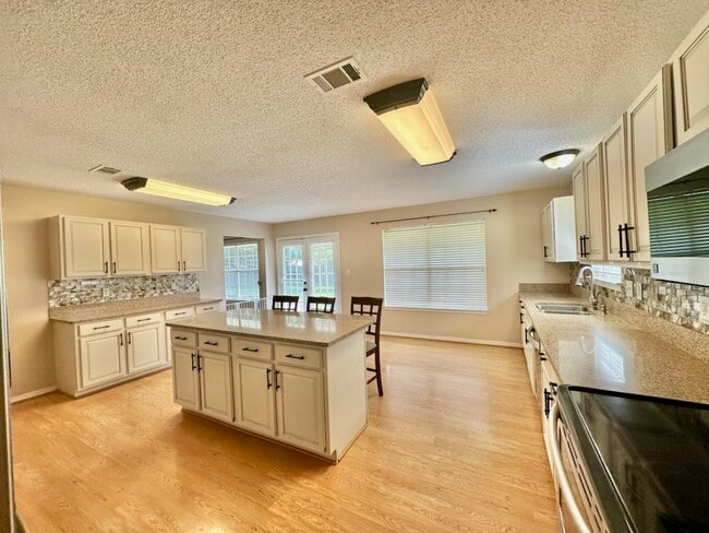 Photo - 4025 Lauren Ct