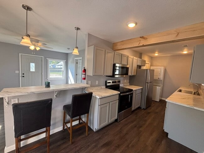 Photo - 805 Lee Ave