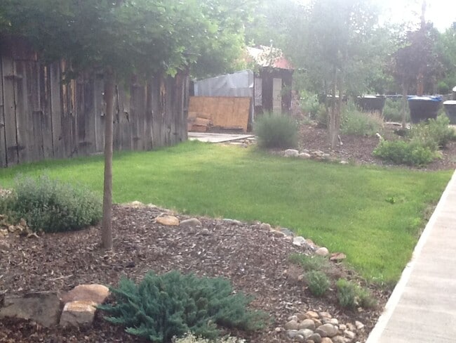 Building Photo - Charming 1 Bedroom, 1 Bath Apartment – Wal...