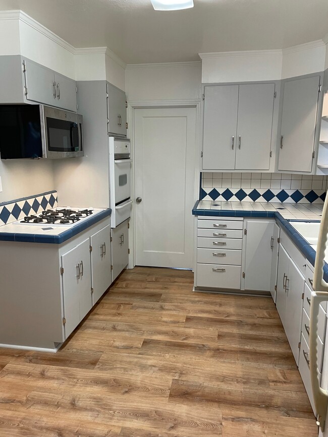 Photo - 618 Felton Way