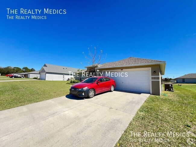 Building Photo - Spacious 4-Bedroom Home for Rent in Ocala!