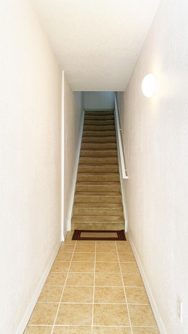 Photo - 160 SW Peacock Blvd