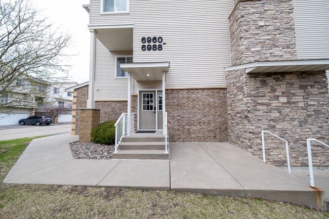 Photo - 6988 S Park Dr