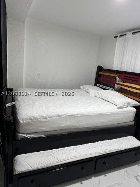 14661 Pierce St Unidad 0