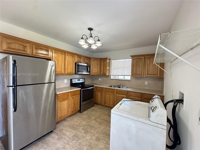 Photo - 2235 Farragut St