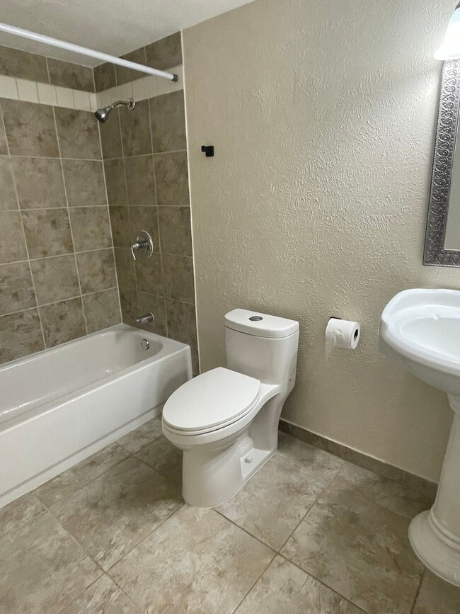 Photo - 7206 Nutmeg Ln