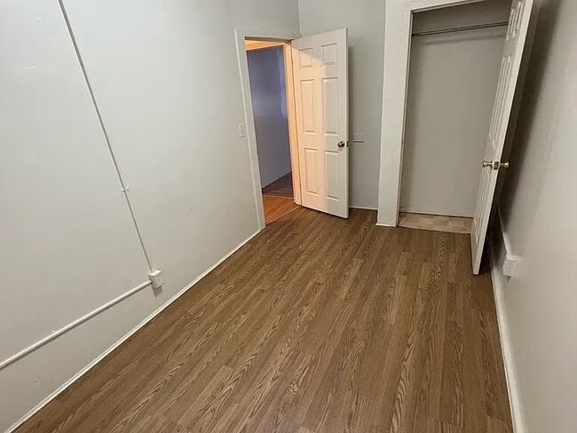 127 W 54th St Unit 5