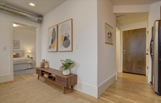 Photo - 740 Sherman St