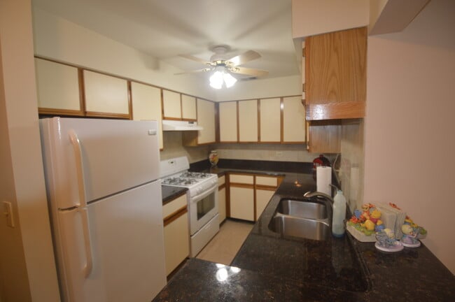 Photo - 651 Hapsfield Ln Unit 204