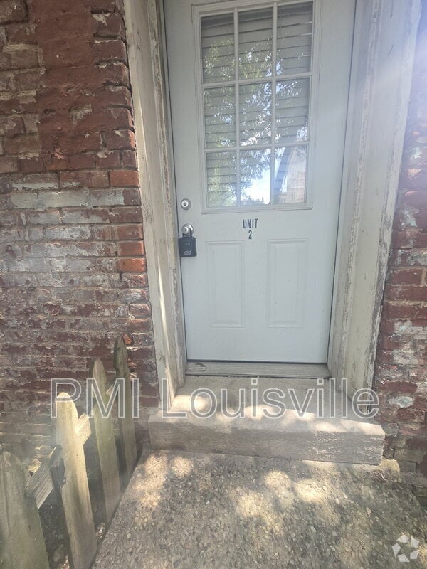 Building Photo - 1156 S Brook St Unit 2 Rental