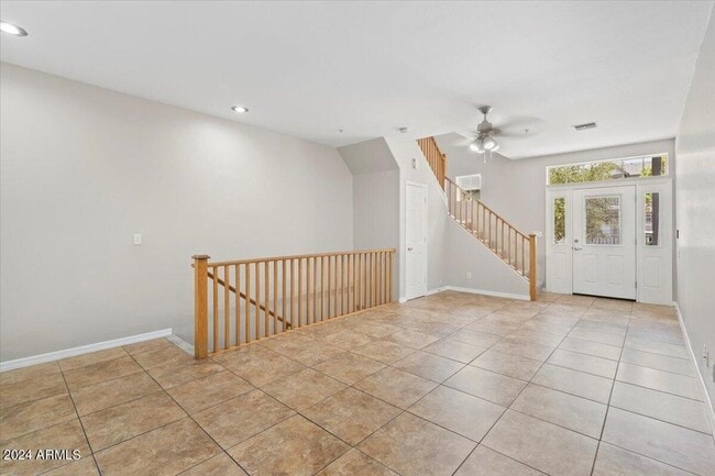 2016 S Hammond Dr