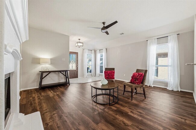 Photo - 9905 Cottontail Ln